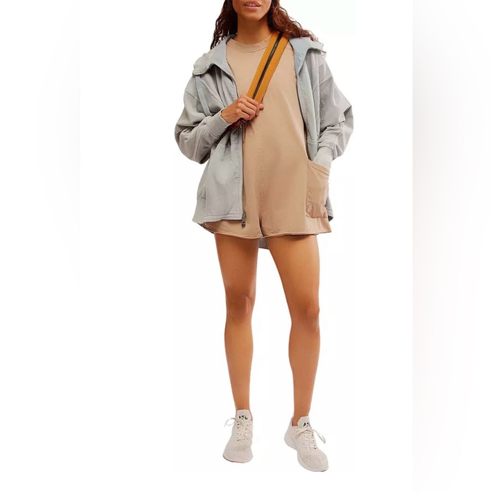 NWT FP Movement Women's Hot Shot Tee
Romper/ Mocha Latte - Picture 6 of 7